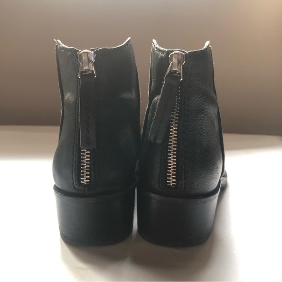 Black leather booties - Picture 2 of 3